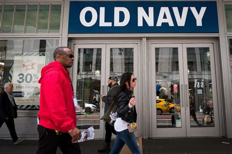 Black Customer Charges Racial Profiling Against Old Navy Employees