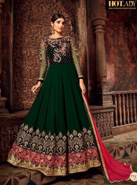 Ethnic Anarkali Suit Designs To Look Elegant