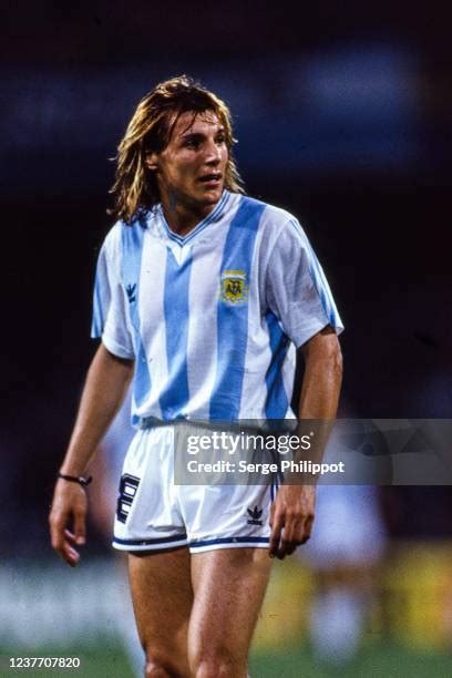 81 Claudio Caniggia 1990 Photos & High Res Pictures - Getty Images