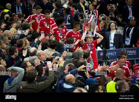 London 25 05 2013 Wembley Schlussjubel Franck Ribery Xherdan