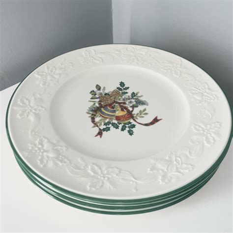 Mikasa Dining Set Of 4 Holiday Season Dinner Plates By Mikasa