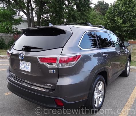 Create With Mom: 2016 Toyota Highlander Hybrid