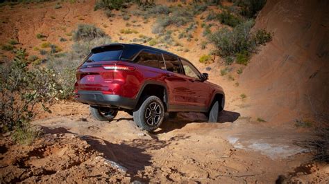 Jeep Grand Cherokee 2022 presentan la versión cinco puestos de la