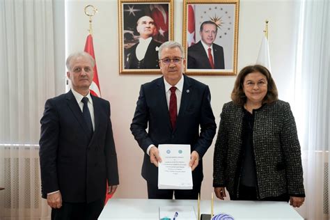 Ege Üniversitesi ile Azerbaycan Devlet İktisat Üniversitesi arasında