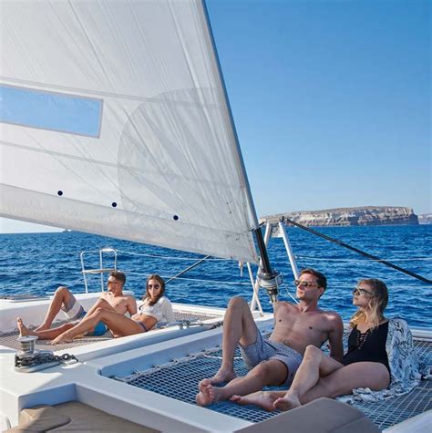 Catamaran Cruise Santorini - Vista Yachting