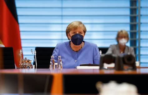 Merkel In Der Bundespressekonferenz Zu Corona Hochwasser Und Nord Stream