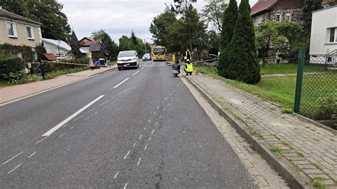 Wypadek Miertelny W Starych Sio Kowicach Pojazd Wypad Z Jezdni