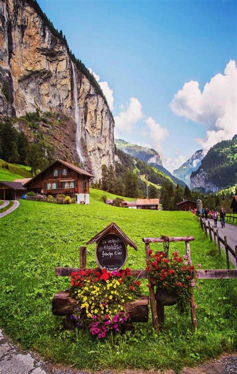 Solve Vilarejo Em Lauterbrunnen Su A Jigsaw Puzzle Online With