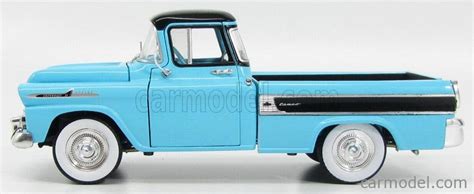 M2 MACHINES 40300LB Scale 1 24 CHEVROLET APACHE CAMEO PICK UP 1958