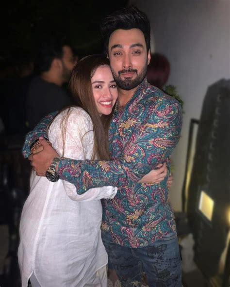 Umair Jaswal Sends Sana Javed A Treat Full Of Love Reviewit Pk