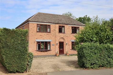 Homes For Sale In Braunston Road Oakham Le15 Buy Property In