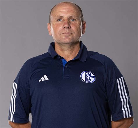 Trainer und Staff U16 Knappenschmiede Schalke Fußball