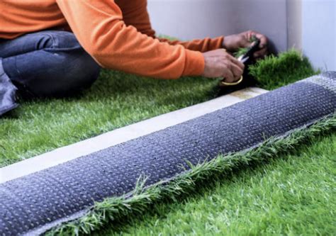 5 Unique Ideas For Using Artificial Grass In Interior Decor