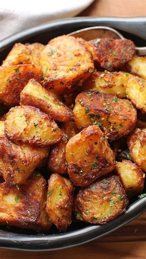 The Best Crispy Roast Potatoes Ever Recipe Recipe Recipes Vegetable Recipes Best Roast