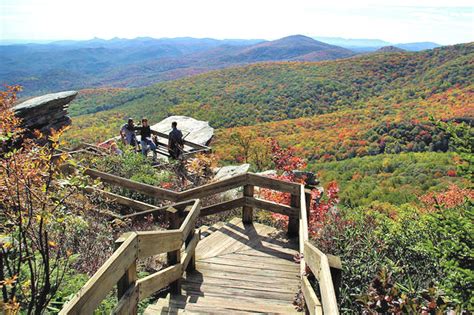 15 Blue Ridge Parkway Quick Hikes near Asheville