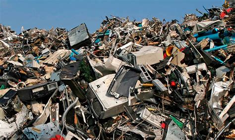 Impacto de la basura electrónica causas consecuencias y cómo reducirla