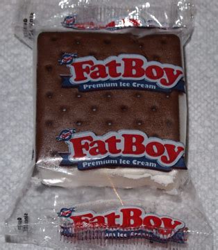 On Second Scoop: Ice Cream Reviews: Fat Boy Original Ice Cream Sandwich