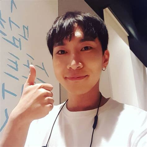 Debut Solo Ini 10 Potret Eunkwang Btob Yang Makin Menawan