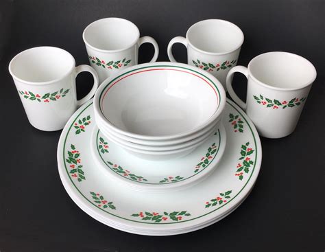 Vintage Corelle Livingware Christmas Diningware Set Of 16 Etsy Canada