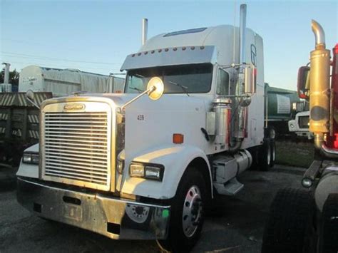 2000 Freightliner Fld132 Classic Xl For Sale 27 Used Trucks From 13 005