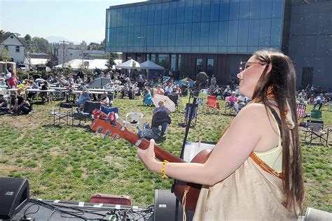 Jammin In The Park In Port Angeles Peninsula Daily News