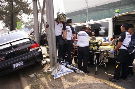 Madre e hija sufren accidente de tránsito en el Periférico zona 7 El