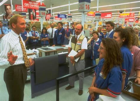 Walmart, 1992 : r/OldSchoolCool