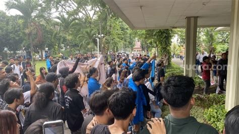 Akhirnya Rektor Up Resmi Dicopot Mahasiswa Tuntut Kampus Usut Tuntas