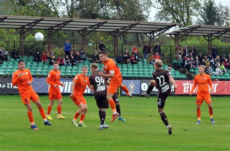 Ii Liga Pi Karska Garbarnia Krak W Przegra A Z Zag Biem Ii Lubin