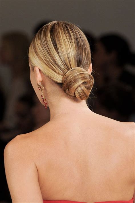 20 Stunning Prom Hairstyles That Will Elevate Your Long Hair Sleek Hairstyles Prom Hairstyles