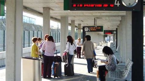 Renfe Refuerza Desde Hoy Con 4 500 Plazas Los Trenes De CyL Durante La