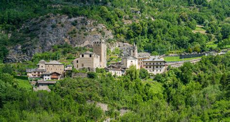 Top 10 des Plus Beaux Villages de la Vallée d Aoste à voir en 2025