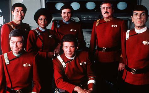 A Guide to STAR TREK Uniforms [INFOGRAPHIC] | TREKNEWS.NET | Your daily ...