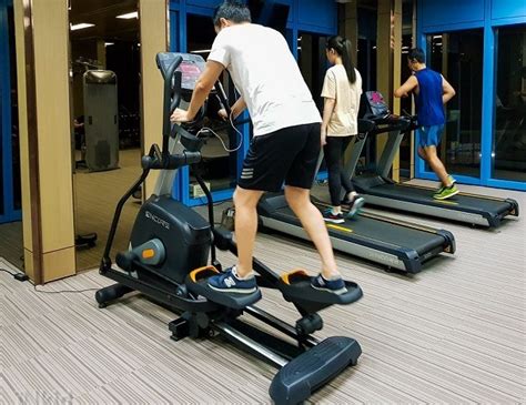 Elliptical vs Treadmill: Benefits, Weight Loss and Indoor Workout ...