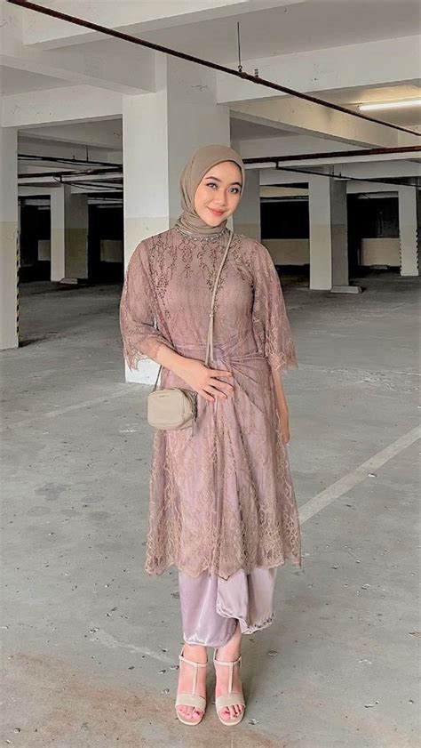 Sambut Semester Baru Inilah 9 Gaya OOTD Ngampus Outfit Kondangan