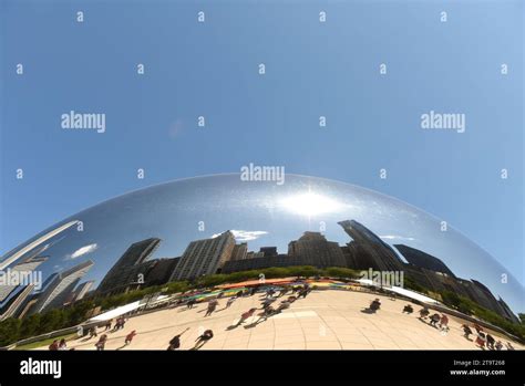 Chicago Usa June 04 2018 Reflection In The Cloud Gate Also Known