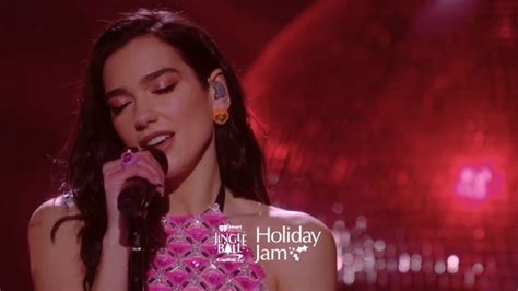 Video Dua Lipa Grabó Cover De Happy Xmas” De John Lennon