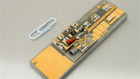 Extended Cavity Diode Lasers With Angled Facet Diode Laser Chips For