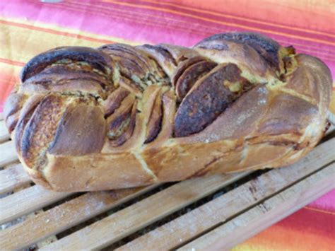 Brioche feuilletée et tressée à la pâte à tartiner Recette par Les