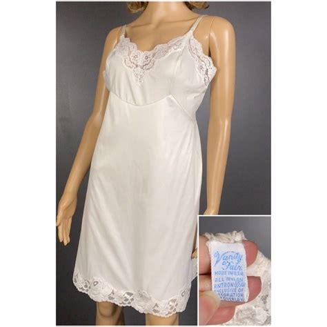 Vanity Fair Intimates And Sleepwear Vintage Vanity Fair Full Slip Size 36 S Short Antron Iii