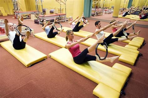 How to Prepare for a Beginners Pilates Class | Pilates for beginners ...