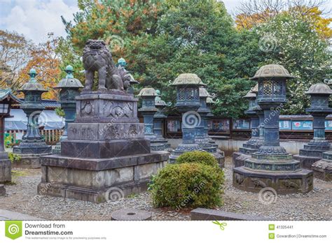 Capilla De Toshogu En El Parque De Ueno En Tokio Imagen De Archivo