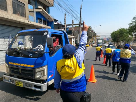 Operativo De Transporte De Carga Av Jos Carlos Mari Tegui Cruce Con