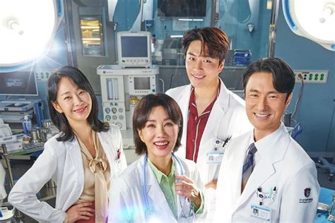 Foto Tim Produksi Doctor Cha Minta Maaf Usai Dikritik Penonton Soal