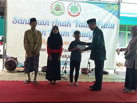 LENDAH Santunan Kepada Anak Yatim Piatu Dan Kaum Dhuafa Di Pondok