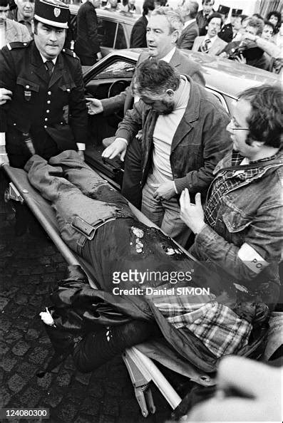 Execution Of Jacques Mesrine At The Porte De Clignancourt In Paris