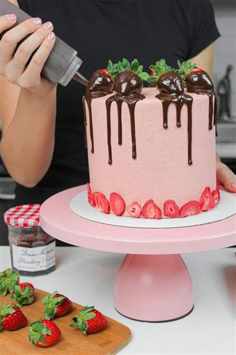 Cake Strawberry Drip Dark Chocolate Strawberry Cake Moist Decadent Cake Recipe Chocolate