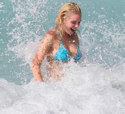 Helen Flanagan In A Bikini On A Beach In Dubai LQ Adds Phun Org Forum