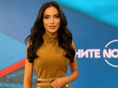 Тази красива синоптичка май е бременна от милионер