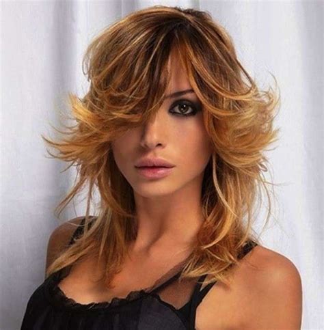 Corte En Capas Favorecedora Tendencia Cortes Diferentes Mujer Chic